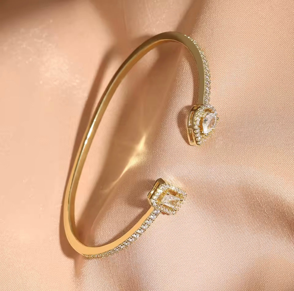 Bracelet à éclats de cristal - Élégance intemporelle